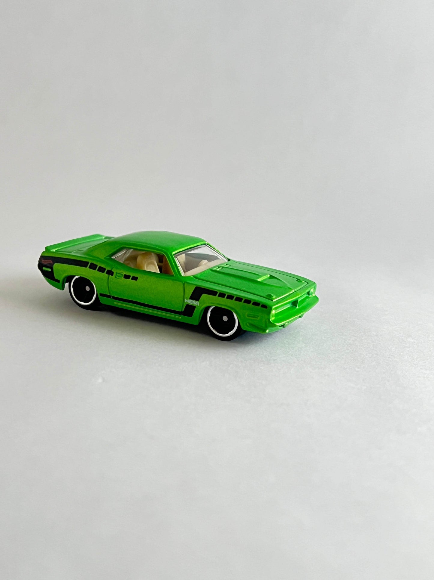 UNCARDED - HOTWHEELS - 70 PLYMOUTH AAR CUDA - Its Fun