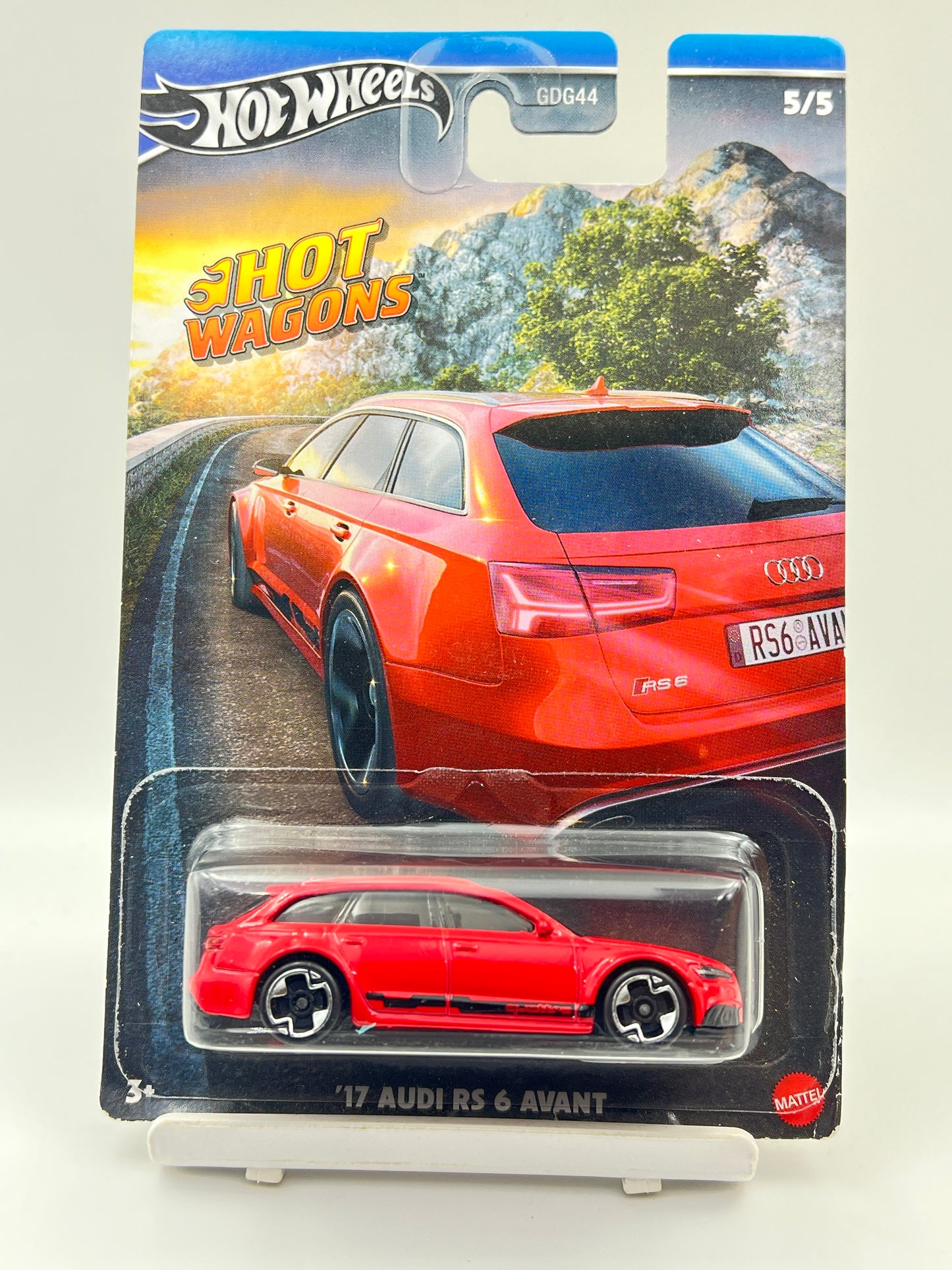 FULL METAL - HOT WHEELS - MILD CREASE - 17 AUDI RS 6 AVANT - RED - 2B