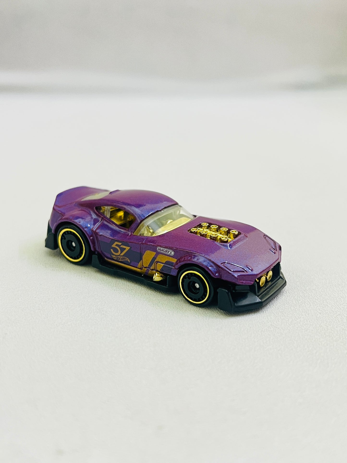 UNCARDED - MUSCLE AND BLOWN