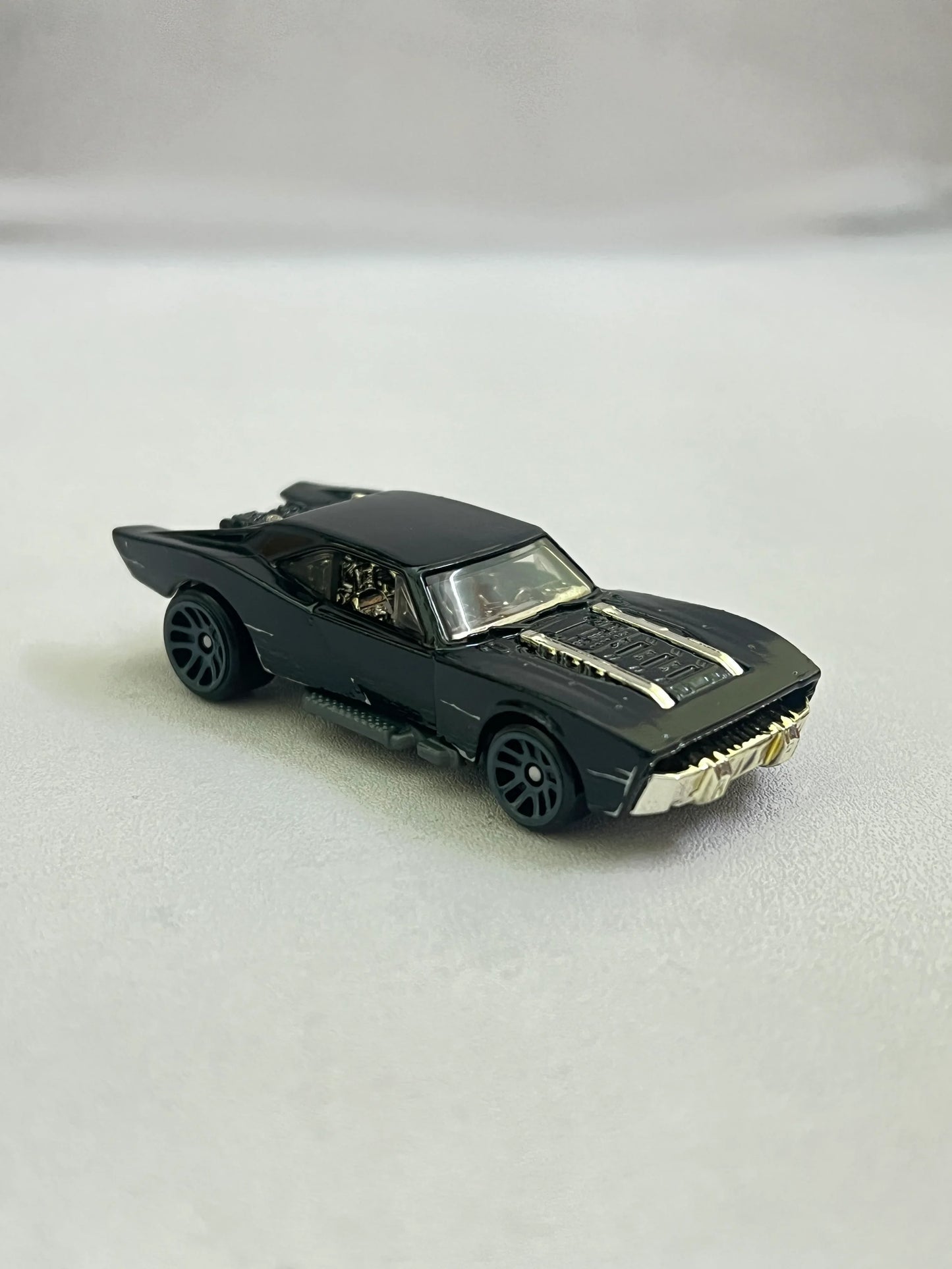 UNCARDED - BATMOBILE - SCRATCH MODEL - Its Fun