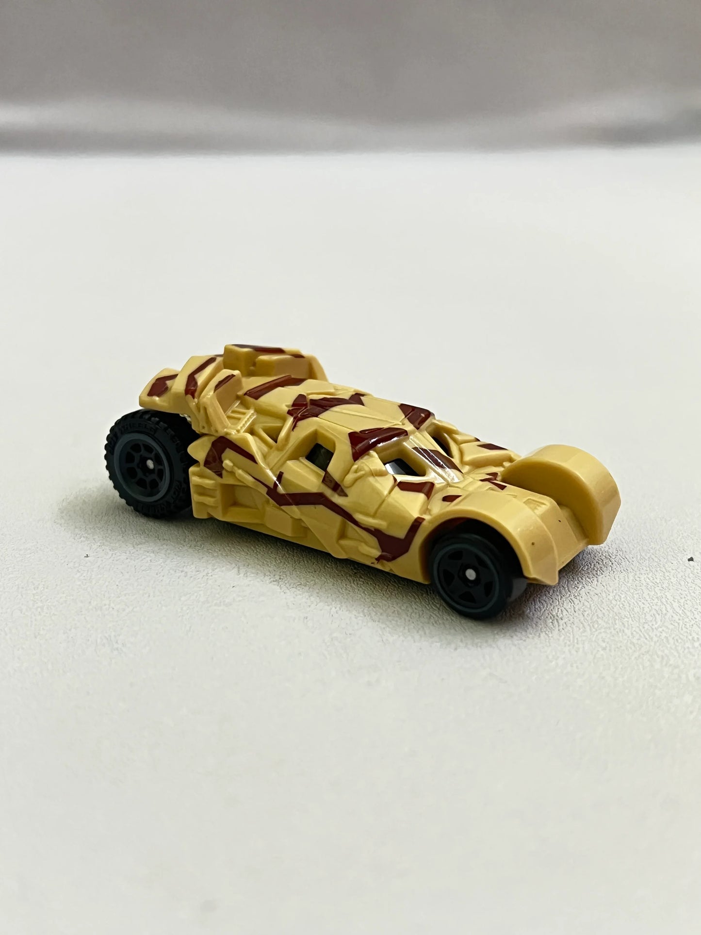UNCARDED - CAMOUFLAGE BATMOBILE - Its Fun