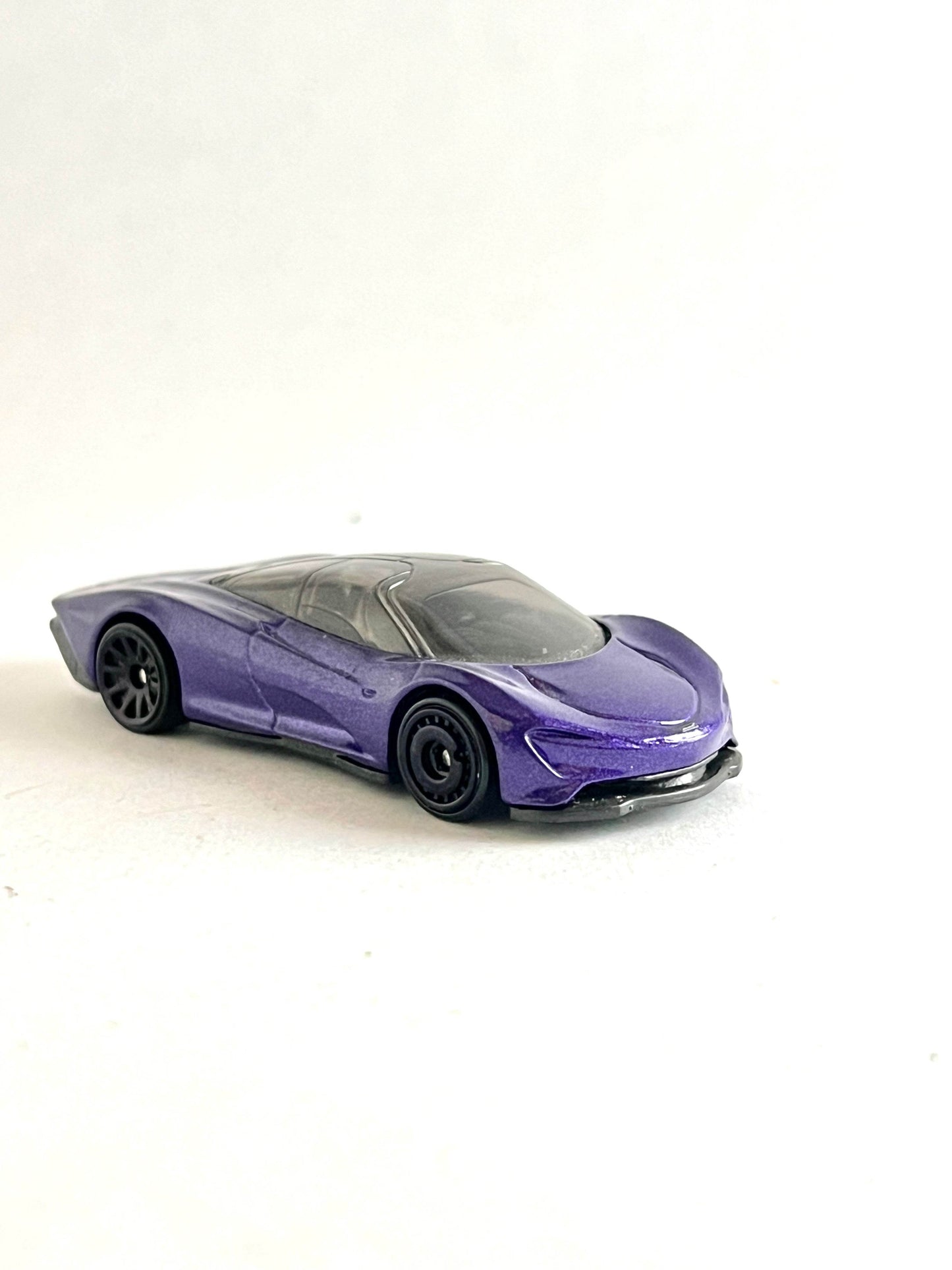 UNCARDED MCLAREN SPEEDTAIL - Its Fun