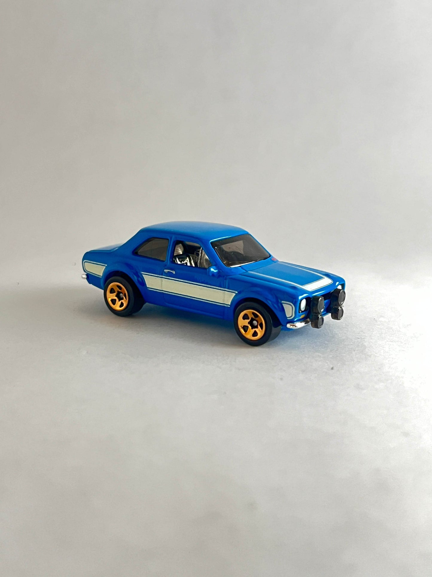 UNCARDED - 70 FORD ESCORT - Its Fun