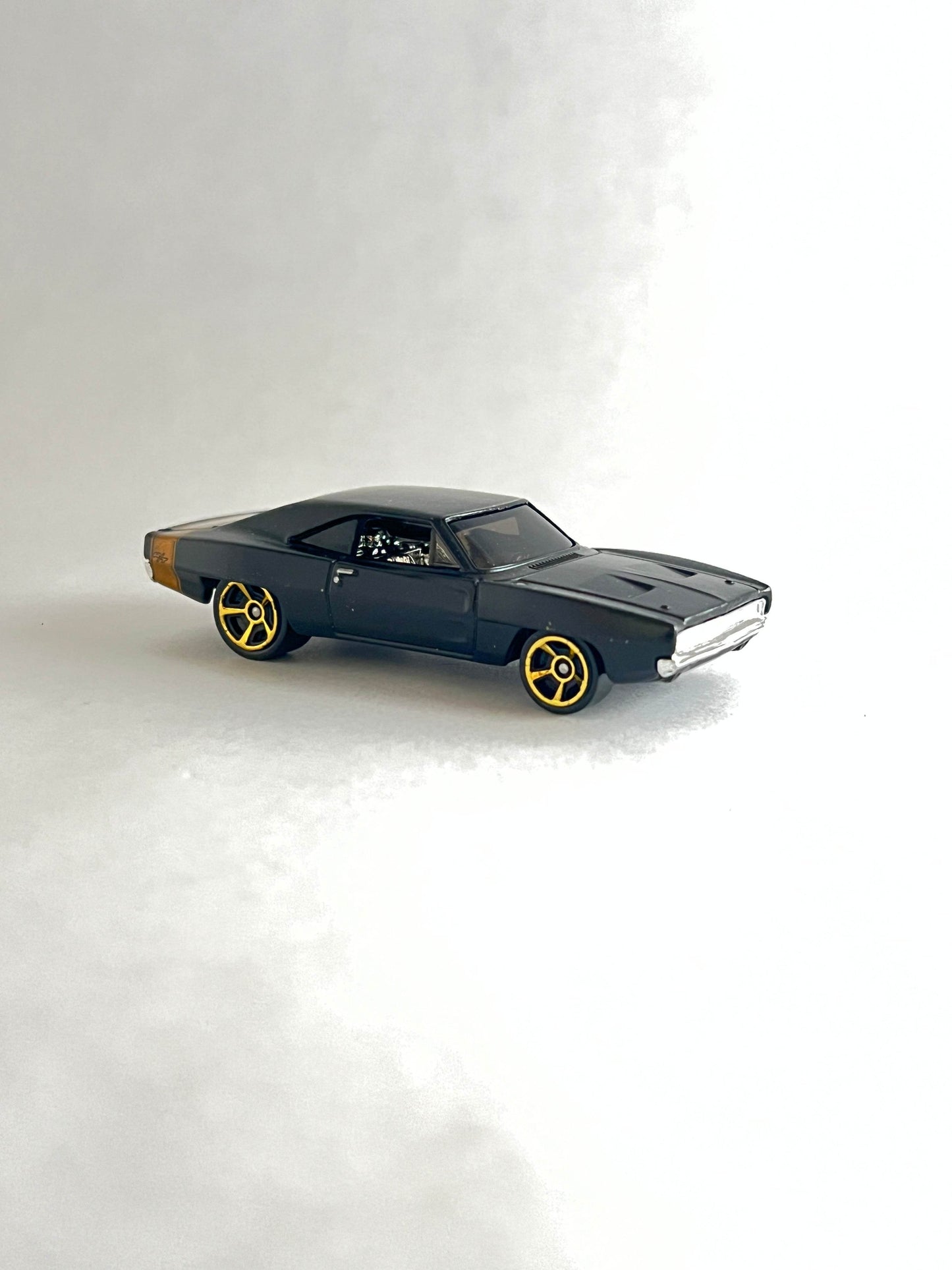 UNCARDED - 68 DODGE CHARGER - Its Fun