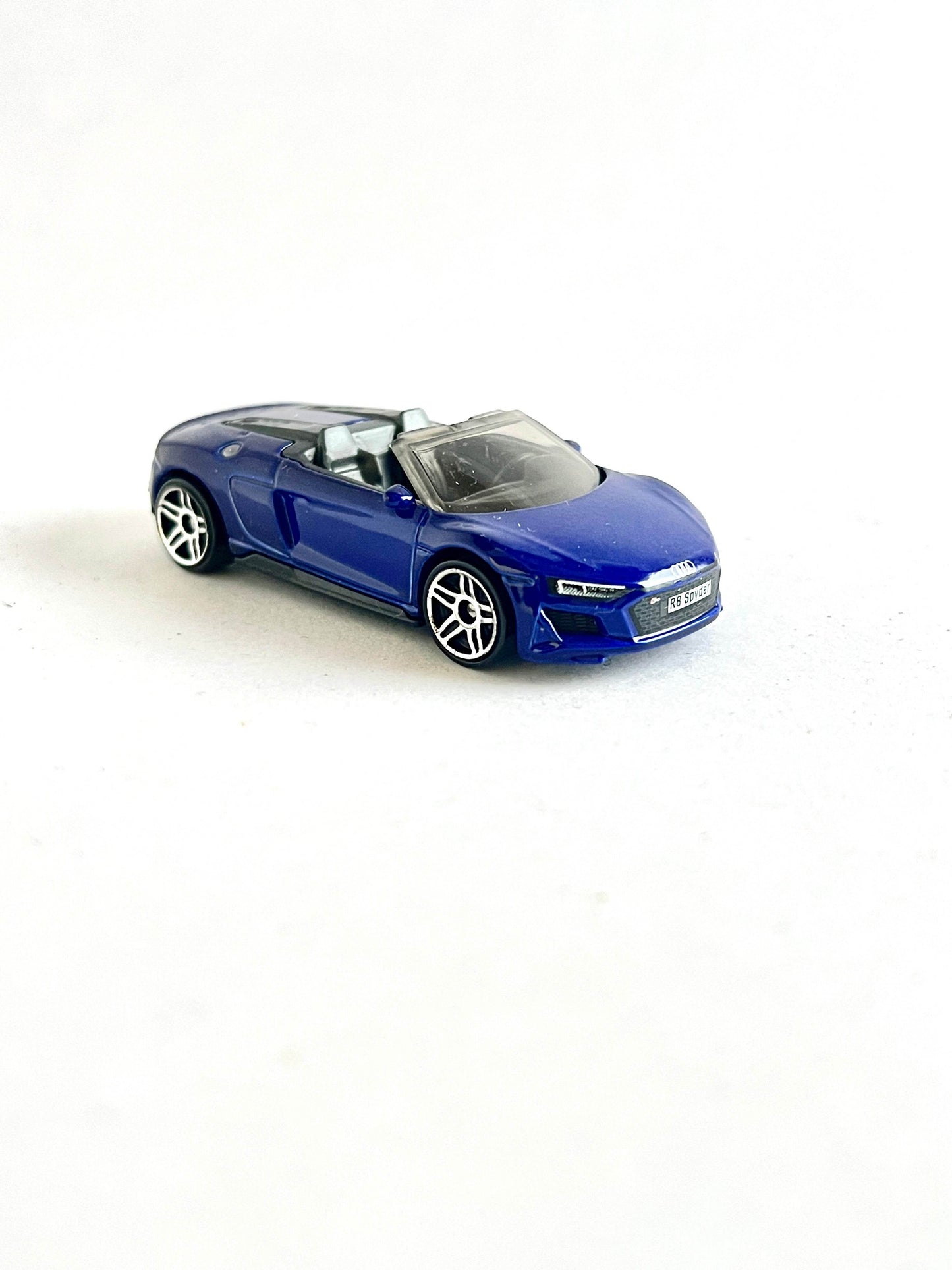 UNCARDED - 2019 AUDI R8 SPYDER - Its Fun