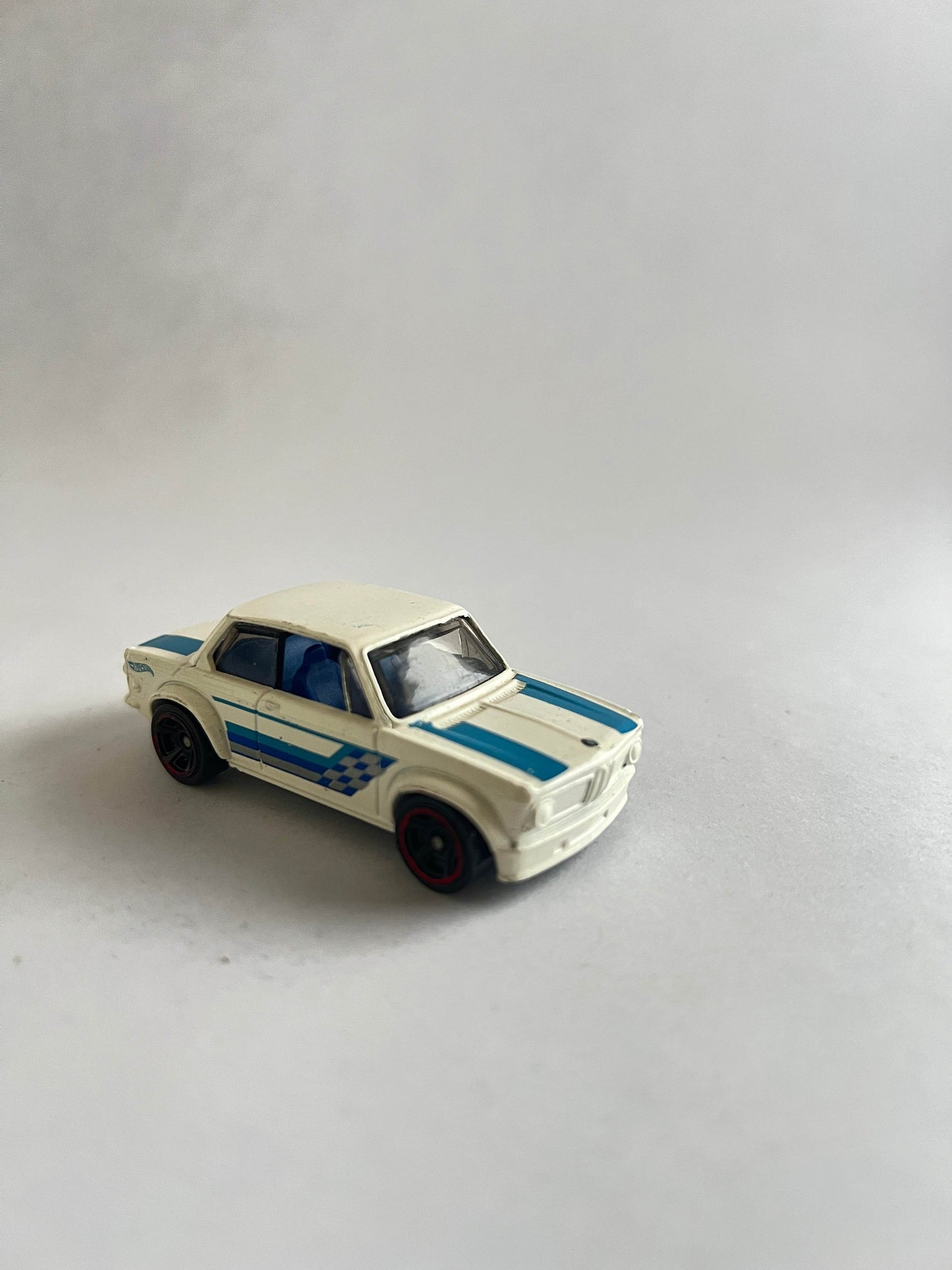 UNCARDED HW- BMW 2002 WITH PAINT ISSUES - Its Fun
