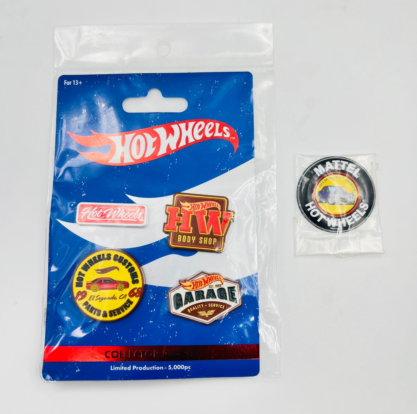 LIMITED TO 5000 PRODUCED - ORIGINAL HOT WHEELS PINS + RLC BADGE COMBO