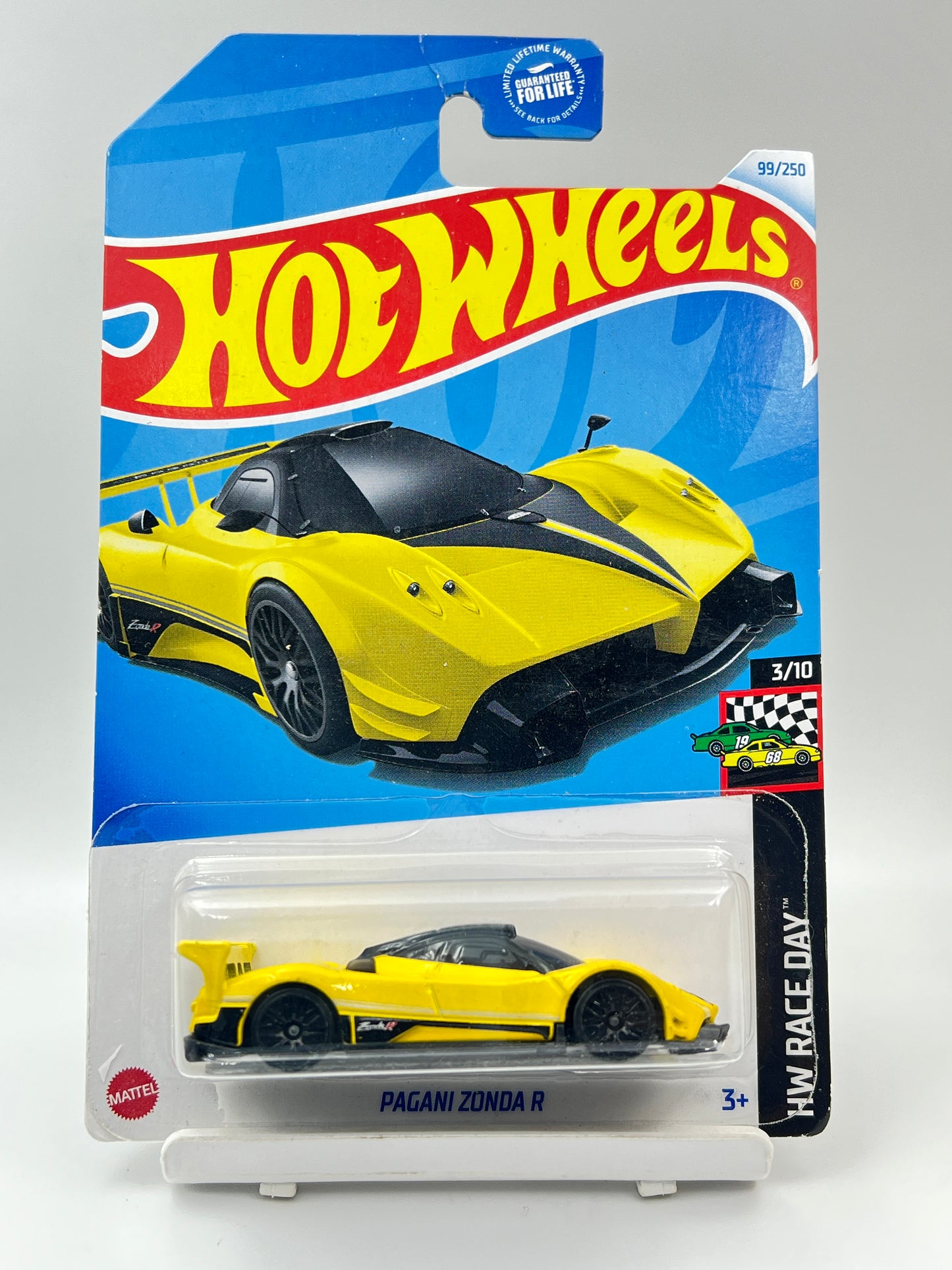 HOOK CREASE - IMPORTED - HOT WHEELS - PAGANI ZONDA R - YELLOW - 3A