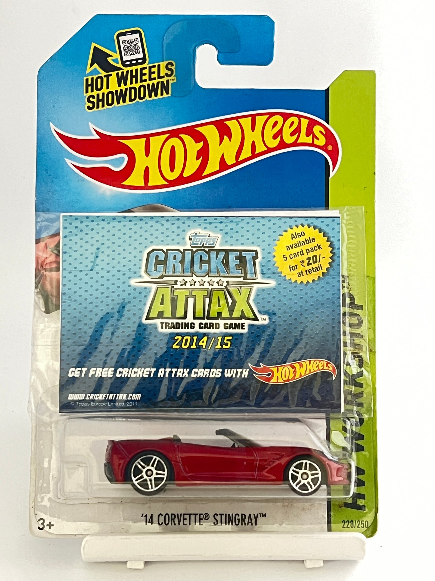 14 CORVETTE STINGRAY - RED - WITH FREE CRICKET ATTAX CARD - 2A - Its Fun- Hot wheels - matchbox - diecast