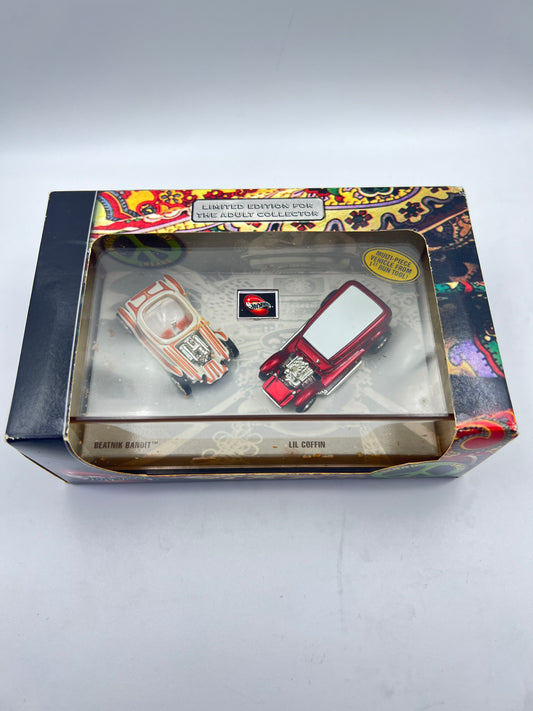 LIMITED EDITION HOT WHEELS ORIGINALS - BEATNIK BANDIT / LIL COFFIN - ACRYLIC CASE SEALED - DUAL CARS - RUBBER BAND RESIDUE DUE TO AGEING