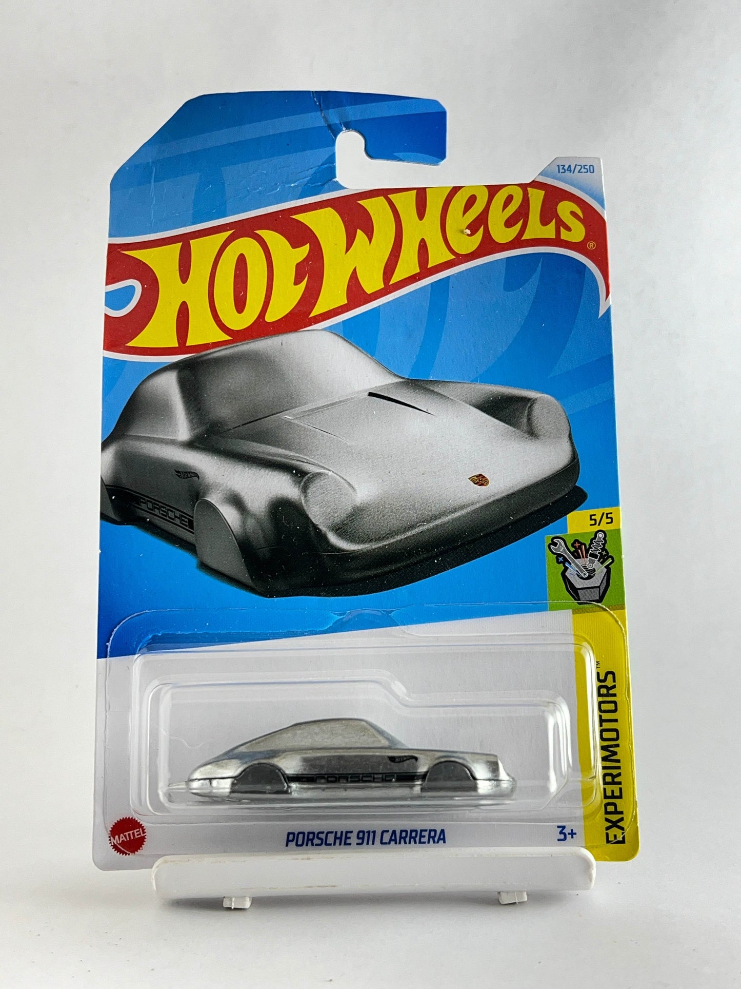 BLISTER DAMAGED & CREASED CARD - PORSCHE 911 CARRERA - KEYCHAIN - 4B - Its Fun