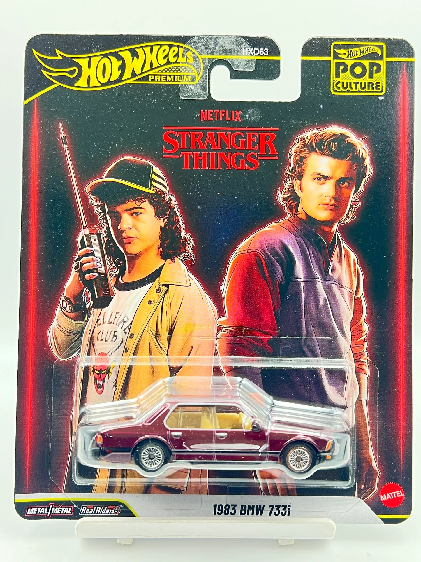 MILD CREASE - HOT WHEELS - PREMIUM - STRANGER THINGS - 1983 BMW 733i - 4G - Its Fun