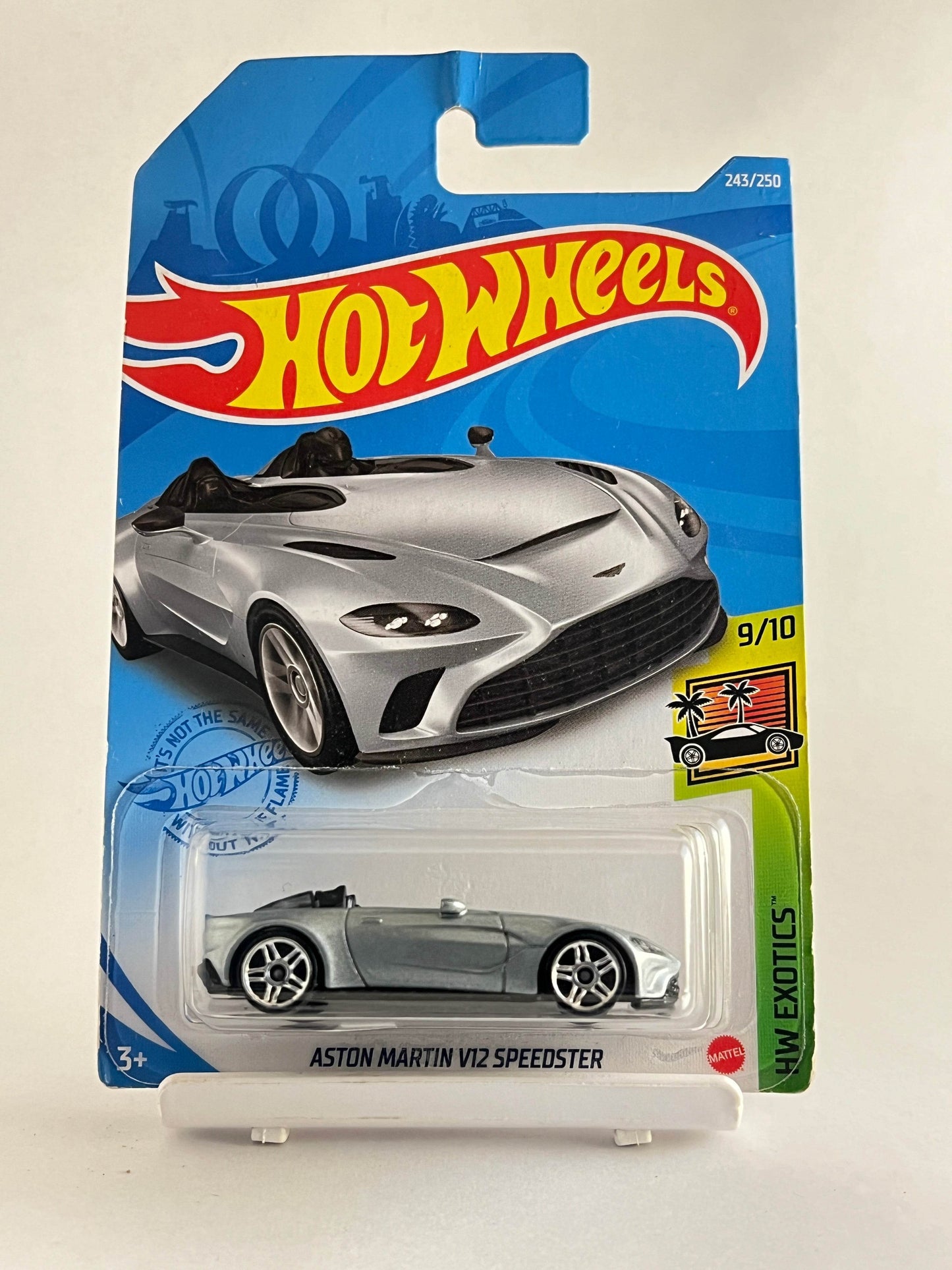 ASTON MARTIN V12 SPEEDSTER - GREY - 4D - Its Fun