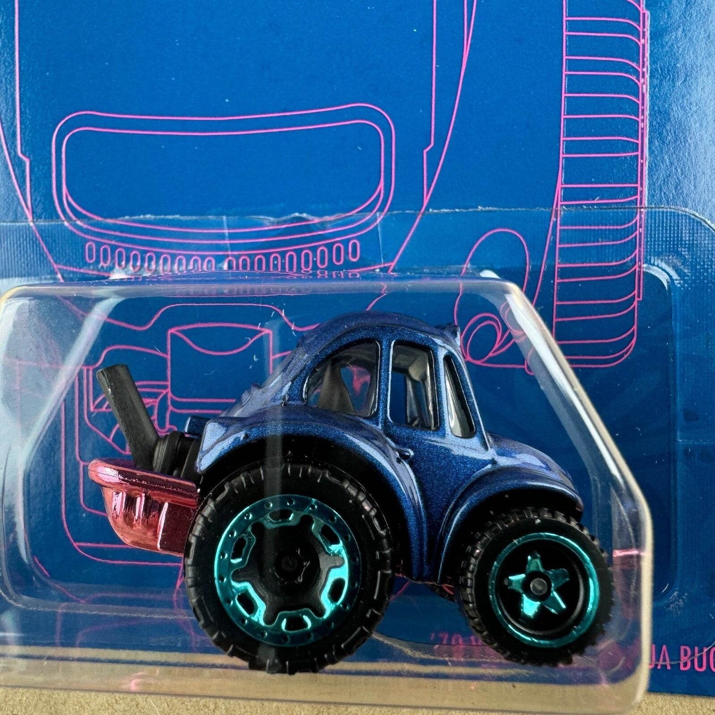 MILD CREASE - HOT WHEELS - 70 VOLKSWAGEN BAJA BUG - 4G - Its Fun