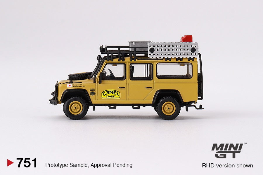 MINI GT - LAND ROVER DEFENDER 110 - 1989 CAMEL TROPHY AMAZON TEAM JAPAN