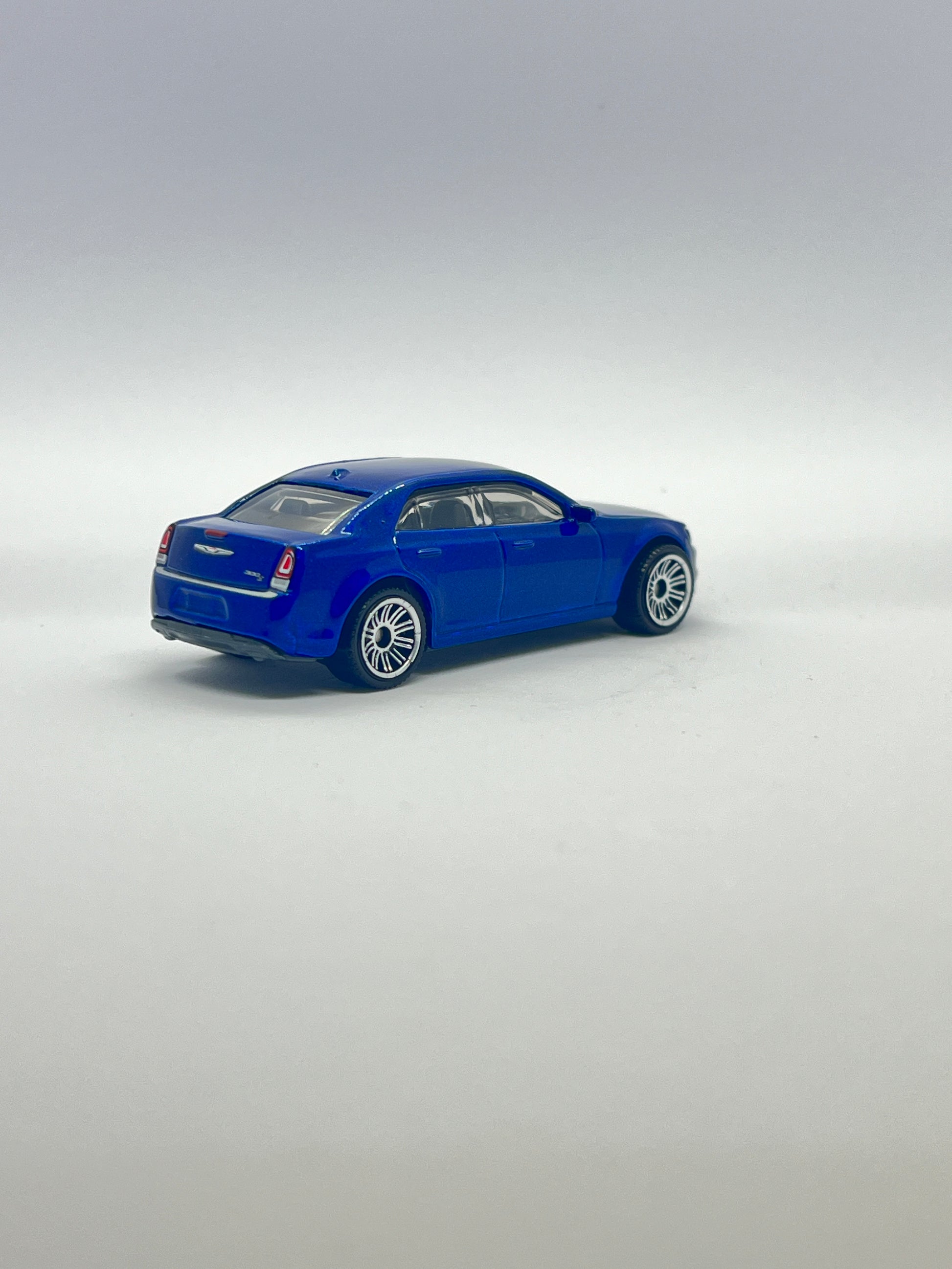 MATCHBOX - 2015 CHRYSLER 300 - Its Fun