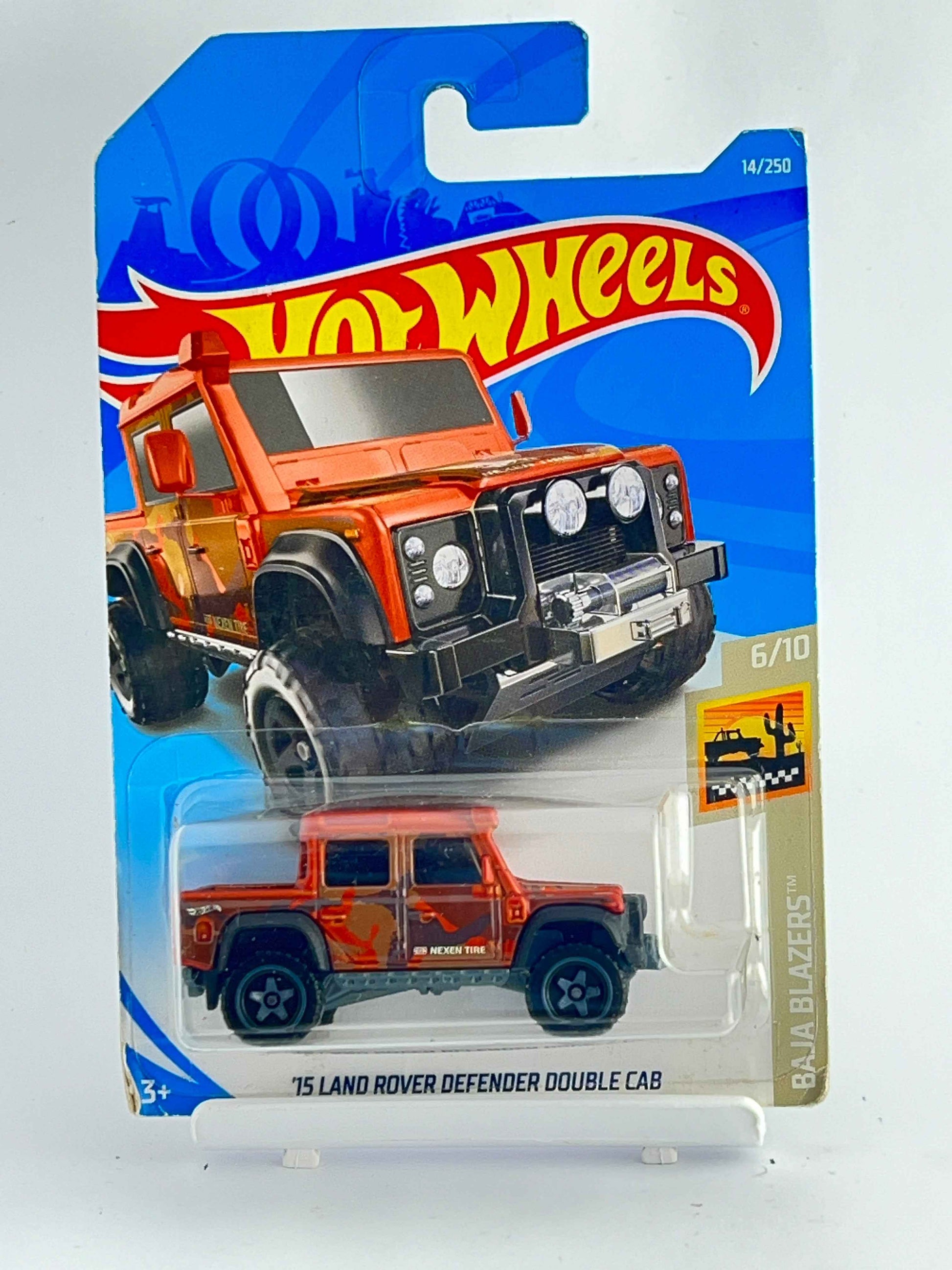 15 LAND ROVER DEFENDER DOUBLE CAB - ORANGE