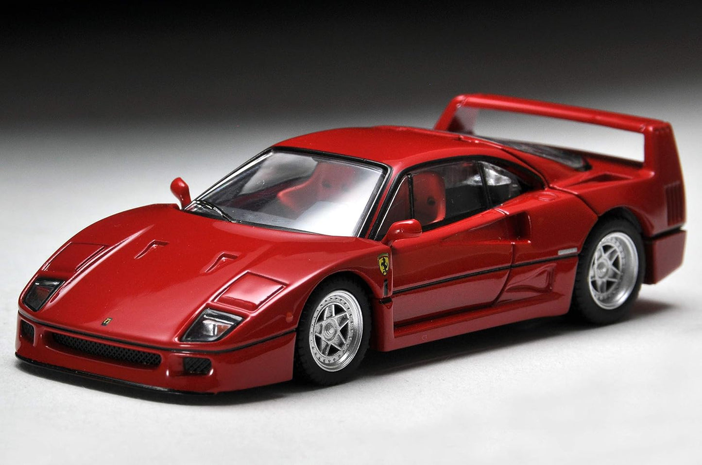 TLV - TOMICA LIMITED VINTAGE NEO - FERRARI F40 (UNSEALED)