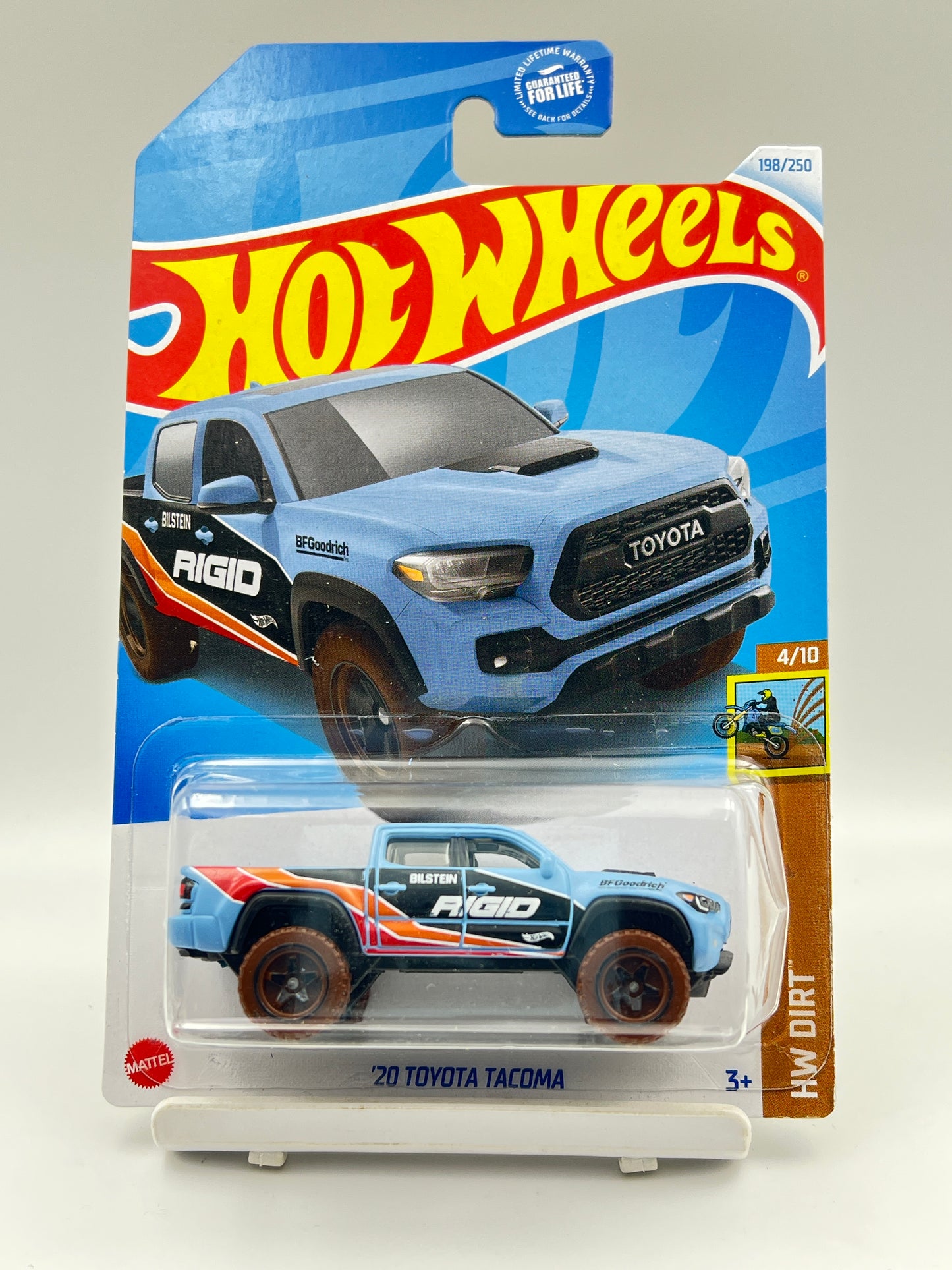 IMPORTED - HOT WHEELS -  20 TOYOTA TACOMA - 6B