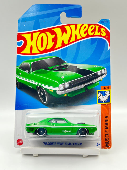 IMPORTED - HOT WHEELS -  70 DODGE HEMI CHALLENGER - GREEN - 6B