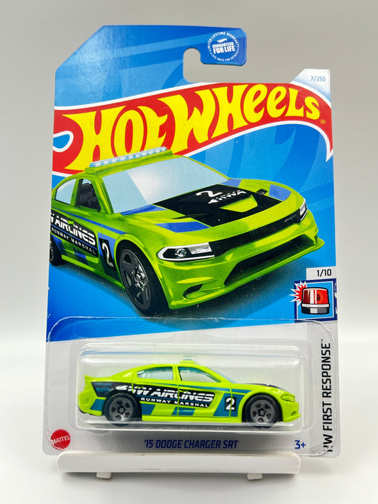IMPORTED - HOT WHEELS -  15 DODGE CHARGER SRT - GREEN - 9B