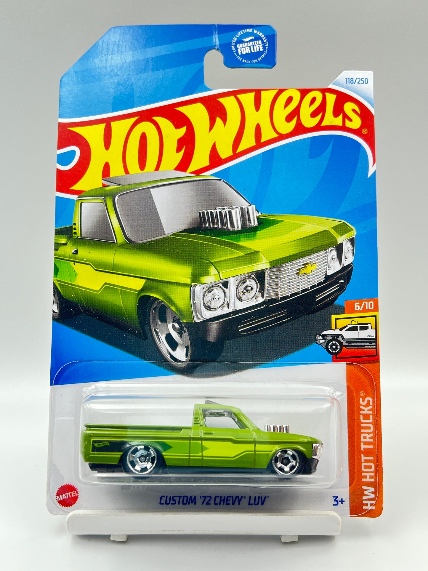 HOOK CREASE - IMPORTED - HOT WHEELS -  CUSTOM 72 CHEVY LUV - 9A