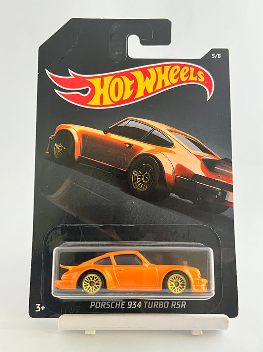 PORSCHE 934 TURBO RSR - CREASE A LITTLE ON TOP LEFT - 4A - Its Fun- Hot wheels - matchbox - diecast