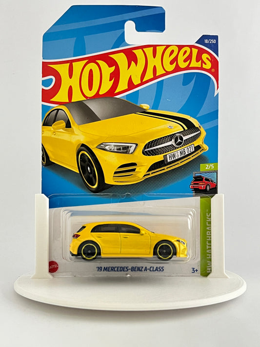19 MERCEDES BENZ A CLASS-YELLOW-IMPORTED - 1B - Its Fun- Hot wheels - matchbox - diecast