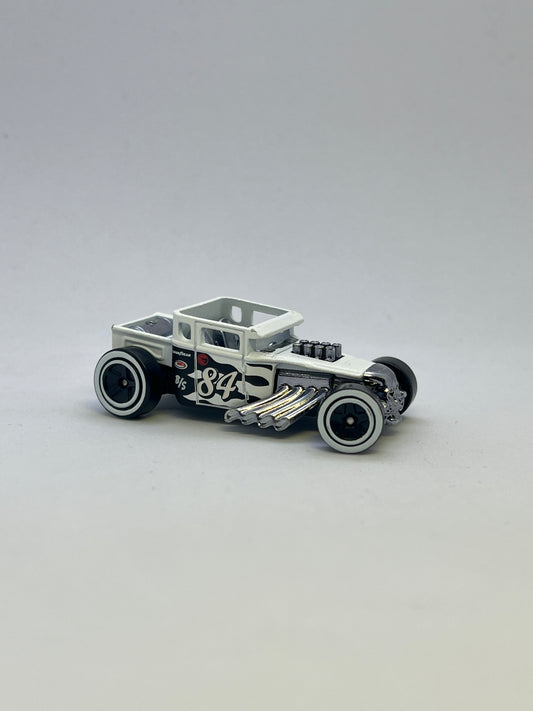 UNCARDED - HOT WHEELS - TREASURE HUNT - BONE SHAKER - Its Fun- Hot wheels - matchbox - diecast