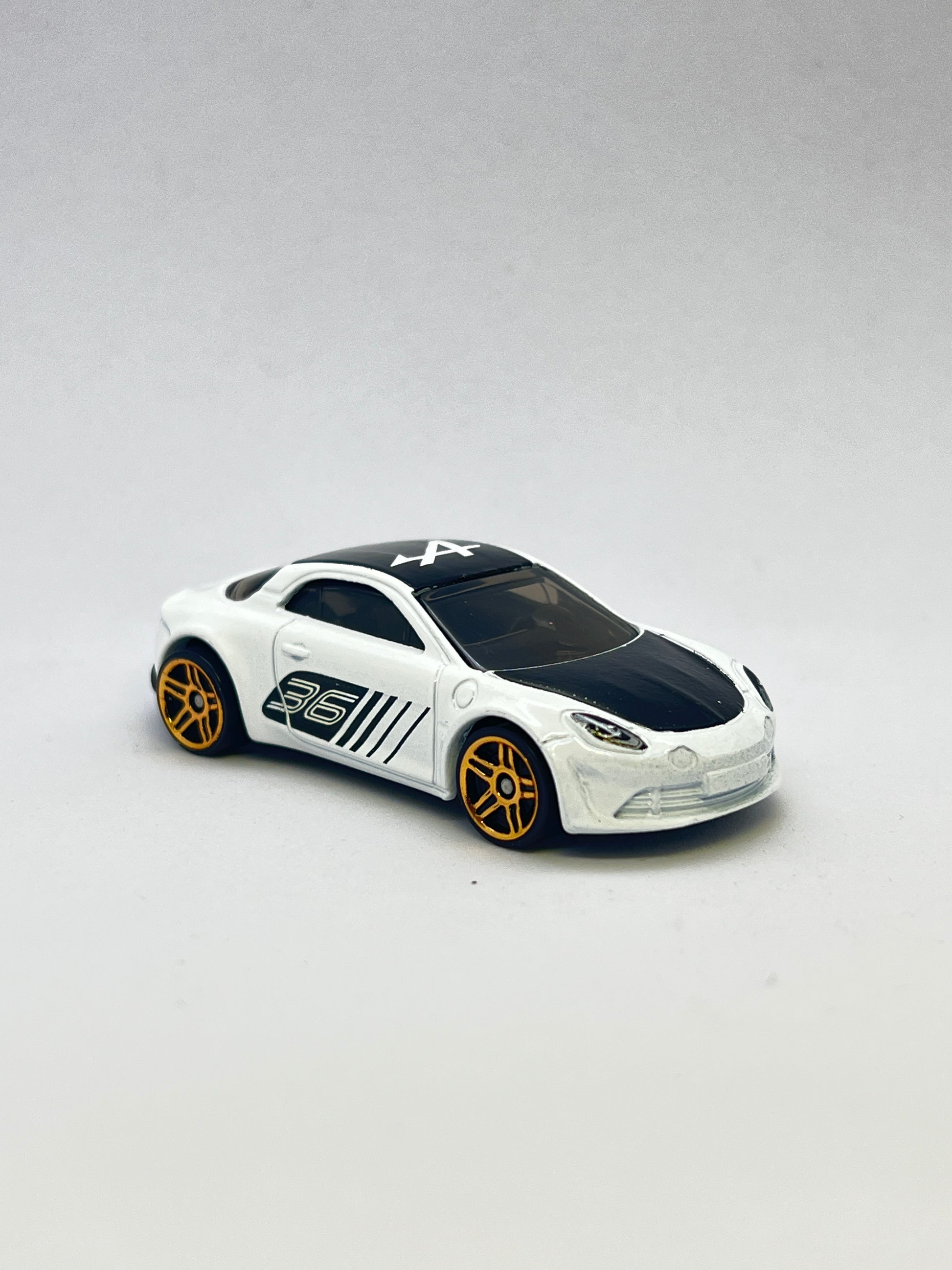 UNCARDED - HOT WHEELS - ALPINE A110 - Its Fun- Hot wheels - matchbox - diecast