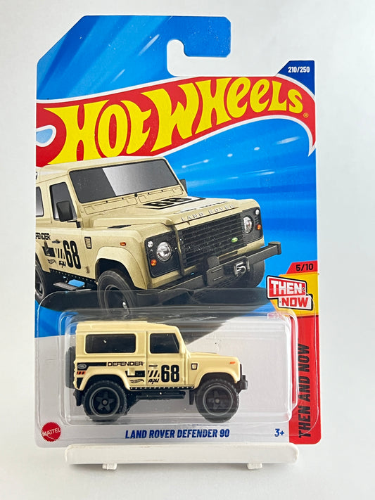 HOT WHEELS - LAND ROVER DEFENDER 90 - 1C