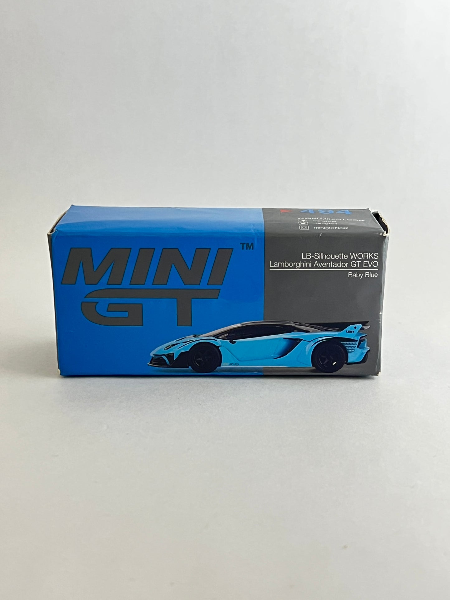 UNSEALED - MINI GT - LB SILHOUETTE WORKS LAMBORGHINI AVENTADOR GT EVO - Its Fun- Hot wheels - matchbox - diecast