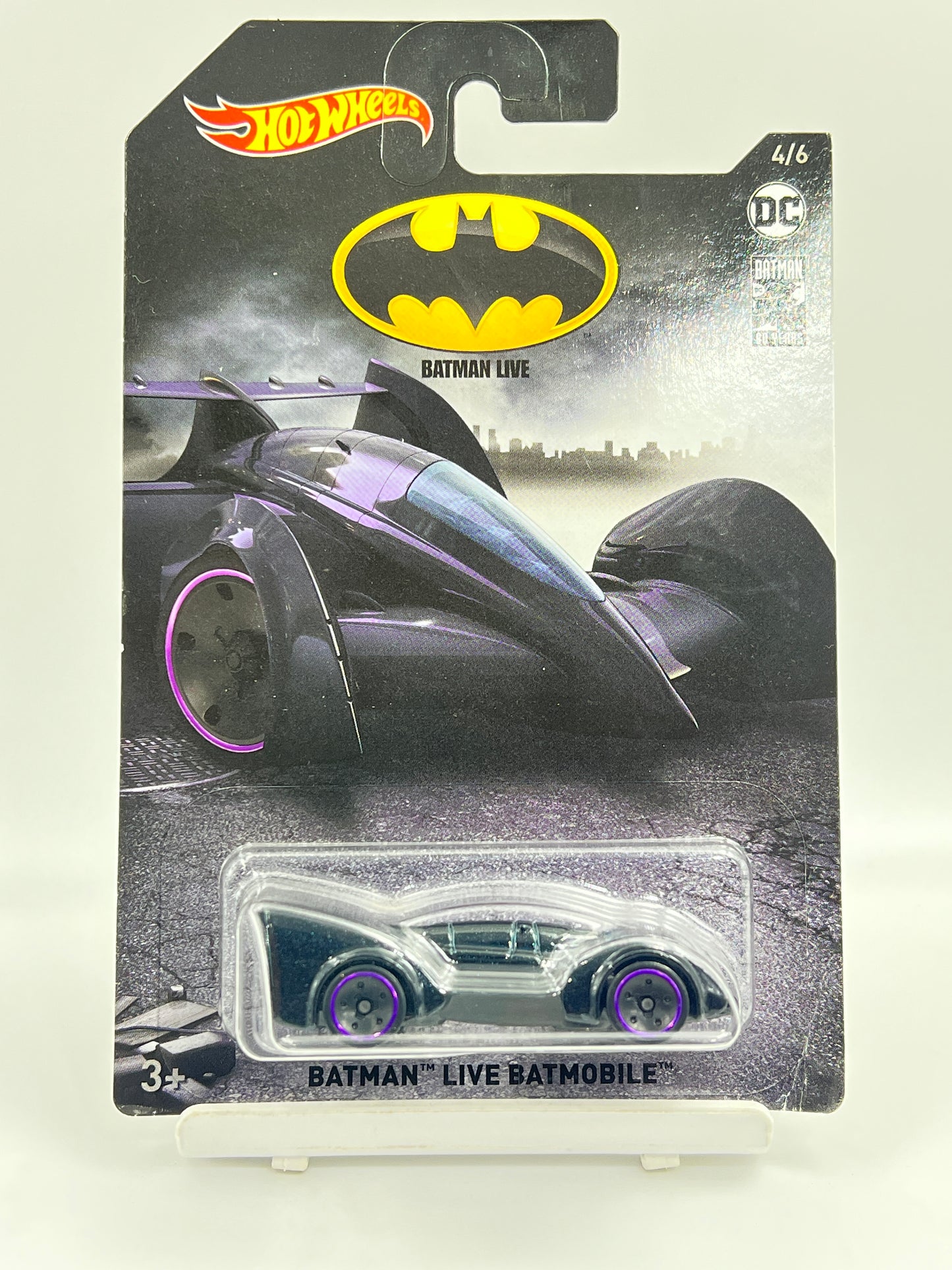HOT WHEELS - BATMAN LIVE BATMOBILE - MILD CREASE - 4A