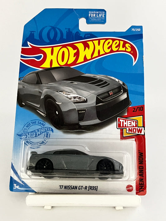 17 NISSAN GT-R (R35) - 4A - Its Fun- Hot wheels - matchbox - diecast