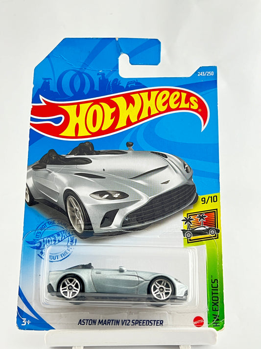 ASTON MARTIN V12 SPEEDSTER - GREY-CREASED CARD AT TOP - 5C - Its Fun- Hot wheels - matchbox - diecast