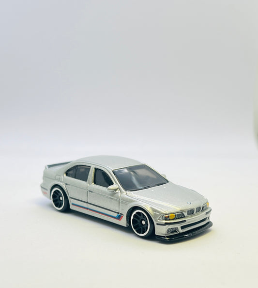UNCARDED - HOT WHEELS - BMW M5 - Its Fun- Hot wheels - matchbox - diecast