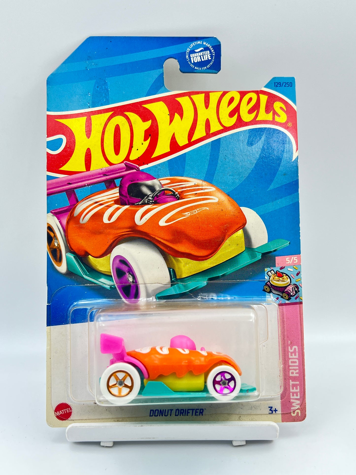 TREASURE HUNT - HOT WHEELS - OLD LOOKING YELLOW SHADED CARD - ( CARD AS IN PIC ) - DONUT DRIFTER - 2D