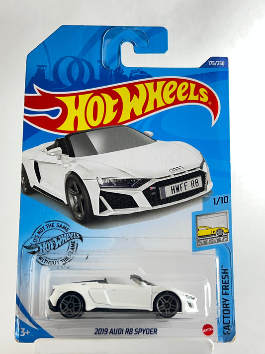 2019 AUDI R8 SPYDER - 2C - Its Fun- Hot wheels - matchbox - diecast