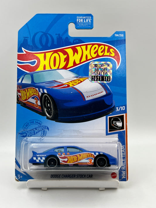 BLISTER CRACK - FACTORY SEALED - HOT WHEELS - DODGE CHARGER STOCK CAR - 4F