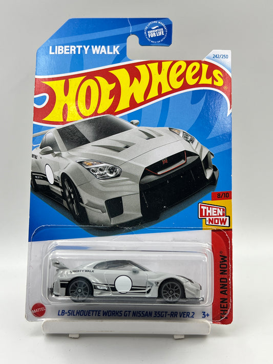 HOOK CREASE - IMPORTED - HOT WHEELS -  LB-SILHOUETTE WORKS GT NISSAN 35GT-RR VER 2 - 1B