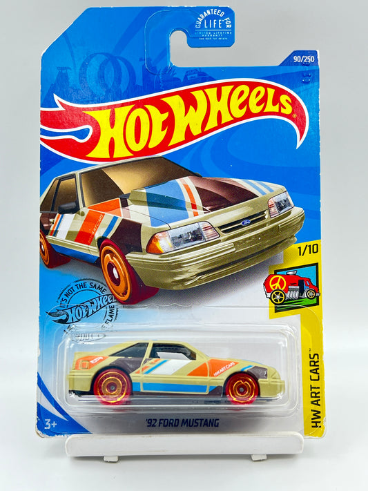 MILD SOFT CORNERS - IMPORTED - HOT WHEELS -  92 FORD MUSTANG - 1A