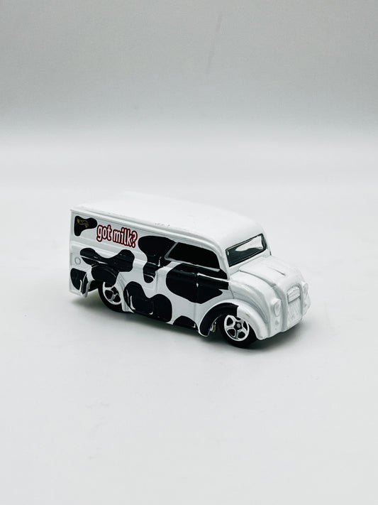 UNCARDED - DAIRY DELIVERY