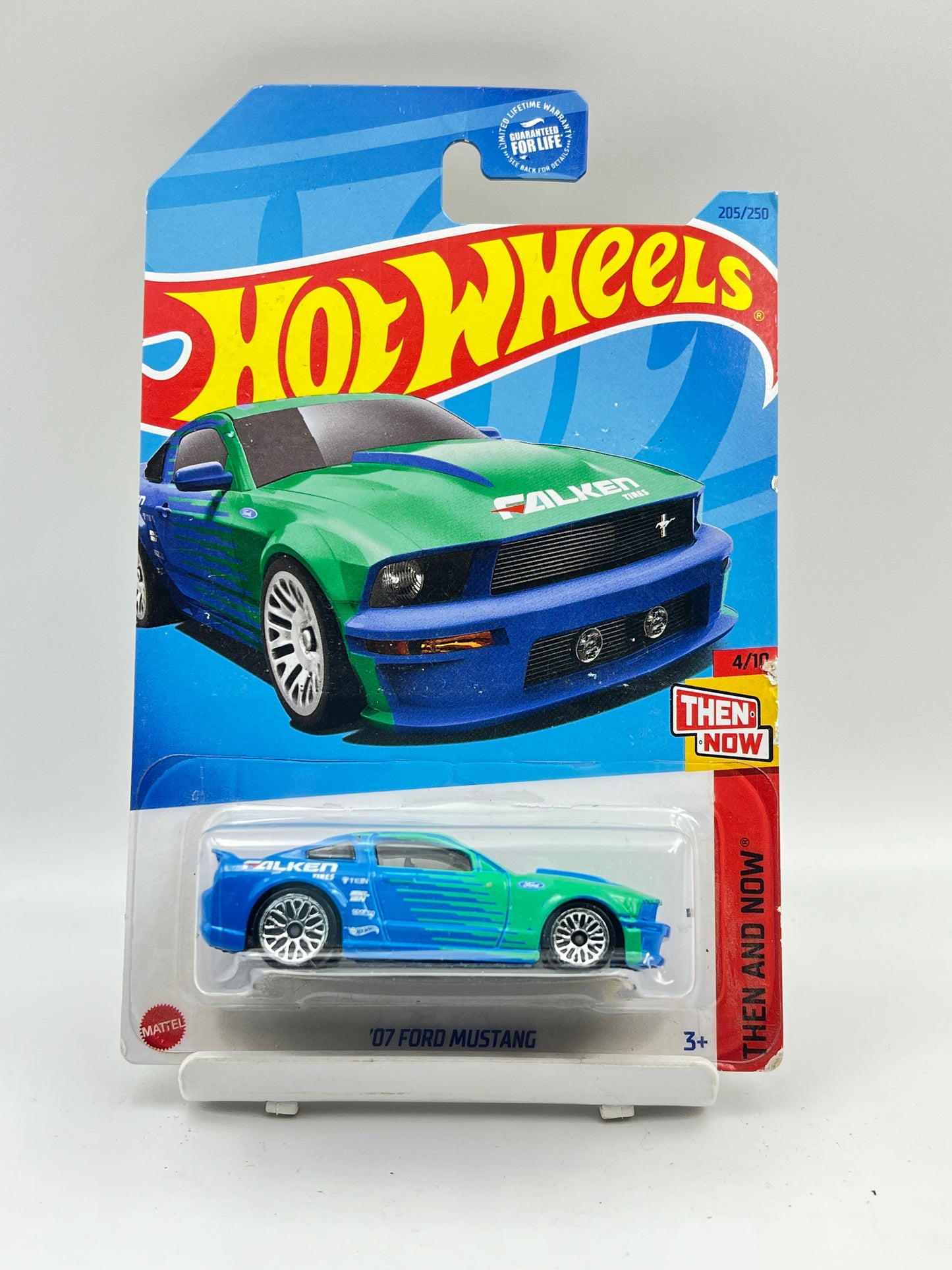 IMPORTED - HOT WHEELS -  ( CARD AS IN PIC ) - 07 FORD MUSTANG - FALKEN - 2A
