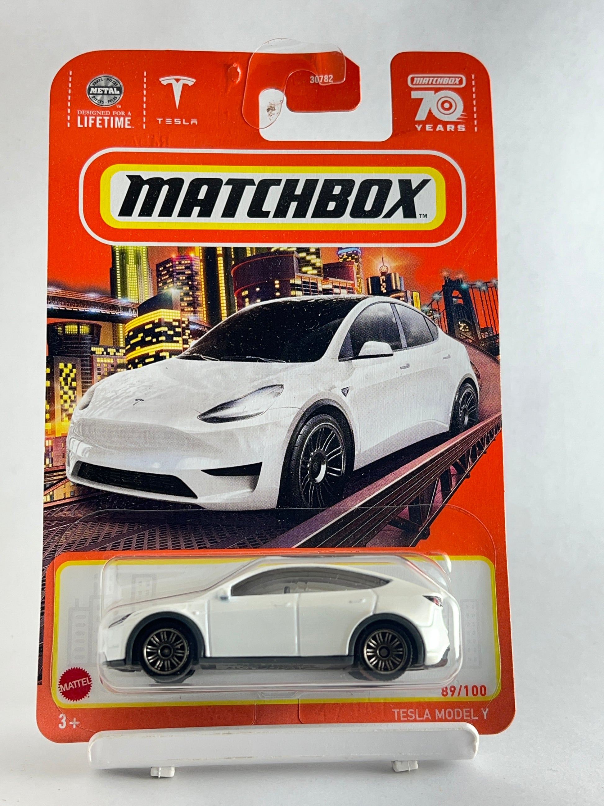 TESLA MODEL Y - WHITE - Its Fun- Hot wheels - matchbox - diecast