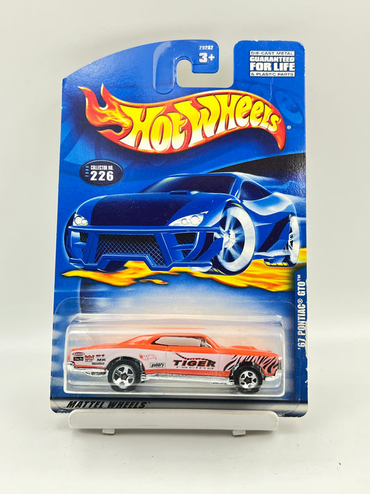HOT WHEELS - 67 PLYMOUTH GTO - C2