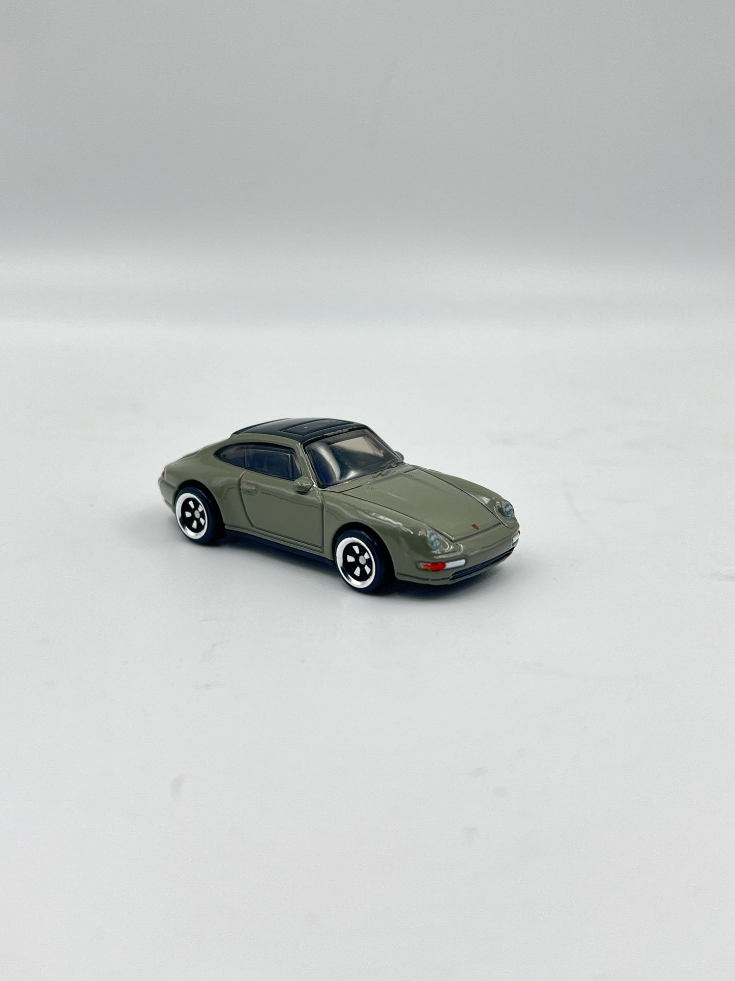 UNCARDED - 1996 PORSCHE 911 CARRERA