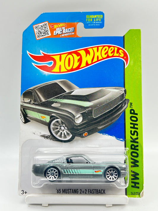 HOT WHEELS - 65 MUSTANG 2+2 FASTBACK - C2
