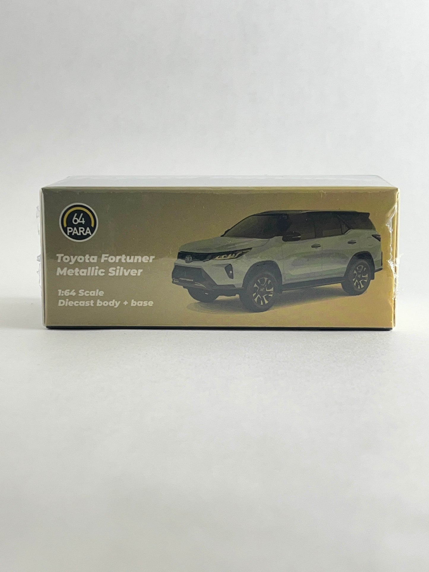 PARA64 - TOYOTA FORTUNER - GREENISH SILVER - Its Fun