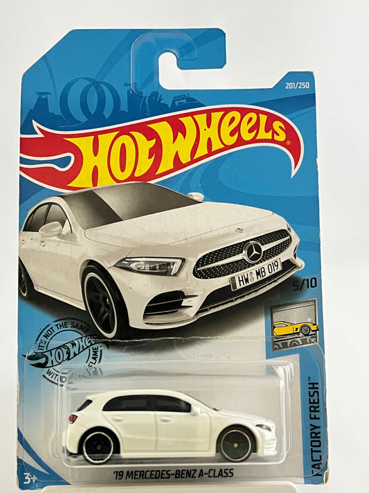 19 MERCEDES BENZ A-CLASS - WHITE- 4A - Its Fun- Hot wheels - matchbox - diecast