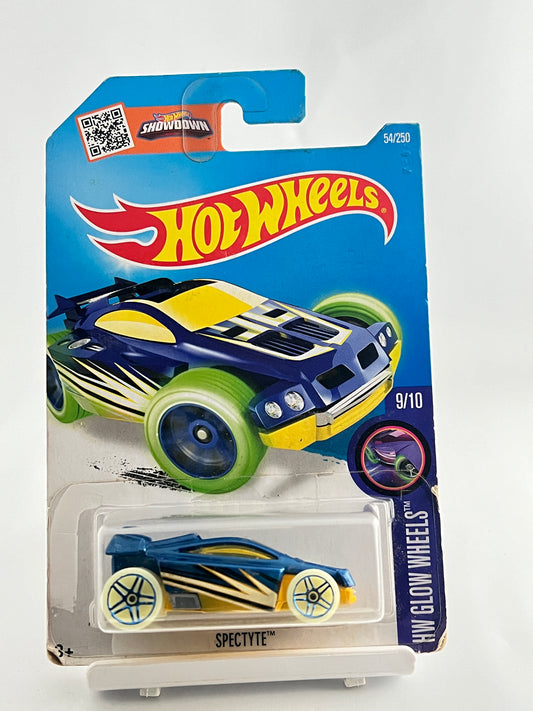 SPECTYTE - GLOWING WHEELS -2004 CARD- 1B - Its Fun- Hot wheels - matchbox - diecast